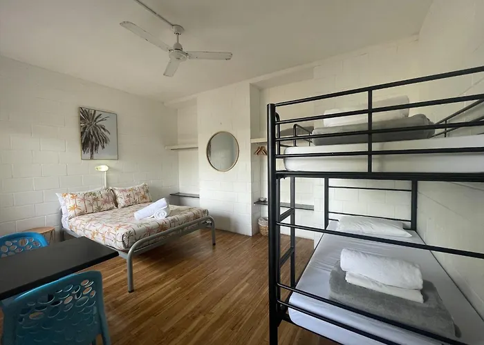 Yha Coolangatta Gold Coast